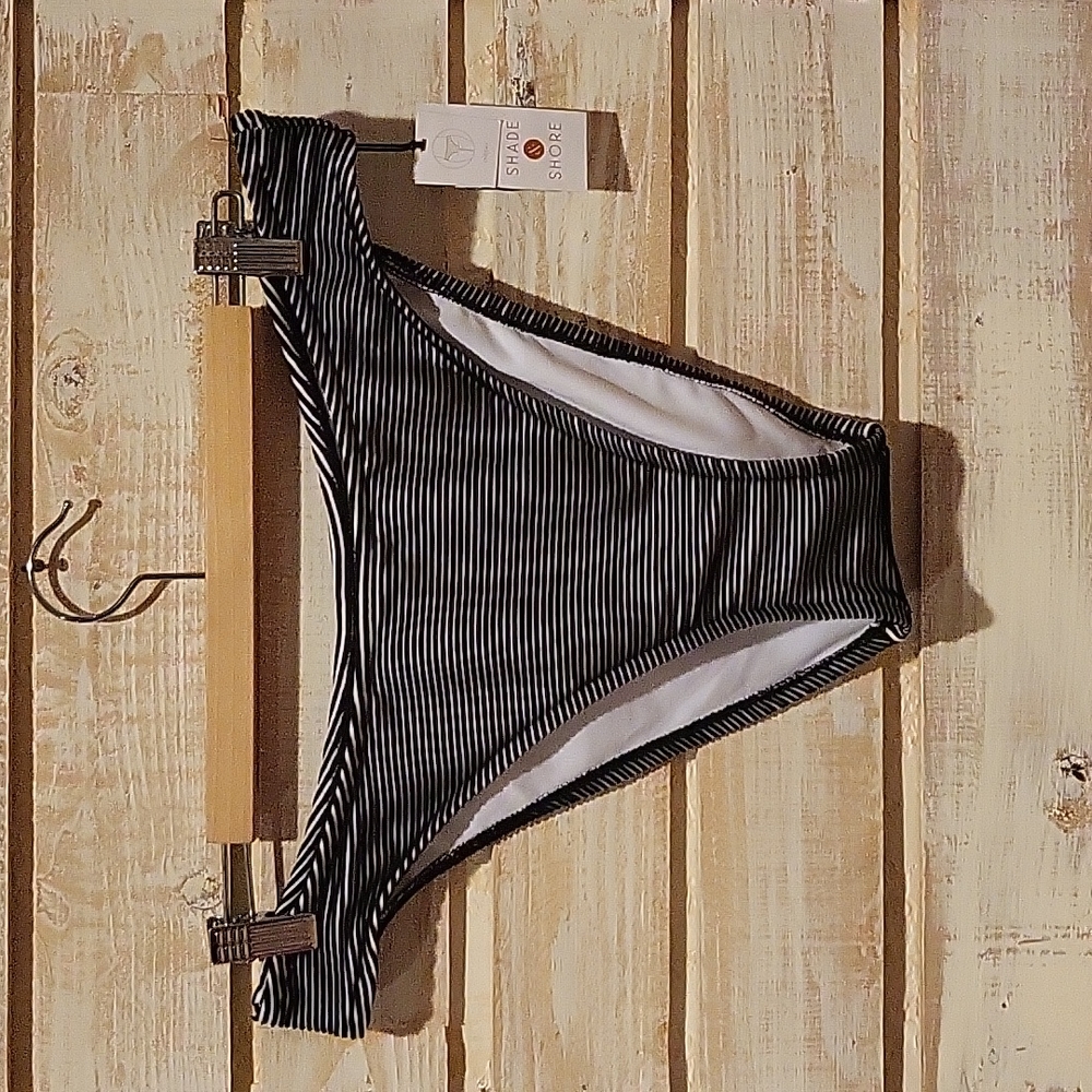 NWT bikini bottoms